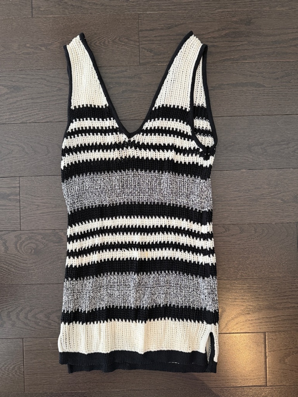 Banana Republic black cream crochet stripe top XS